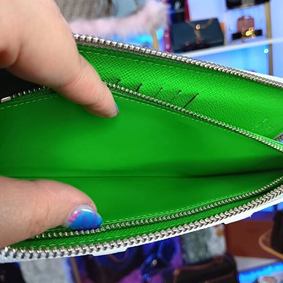 LOUIS VUITTON Monogram Portrait Zippy Vertical Wallet Multicolor KidSuper - Picture 14 of 16